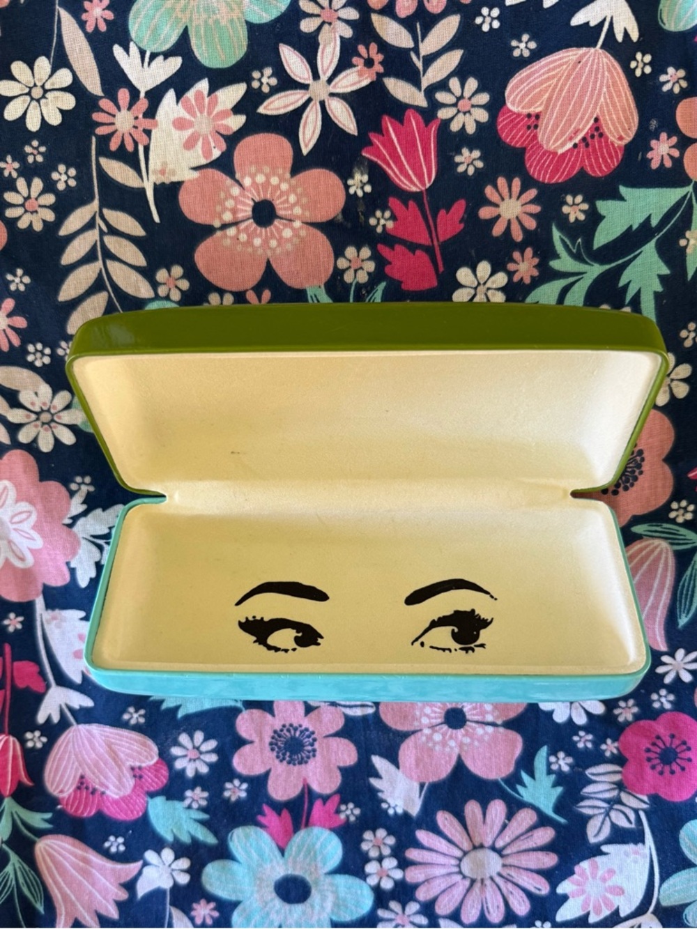 Kate Spade Eye Glasses Hard Case with Eye Design - Green and Teal